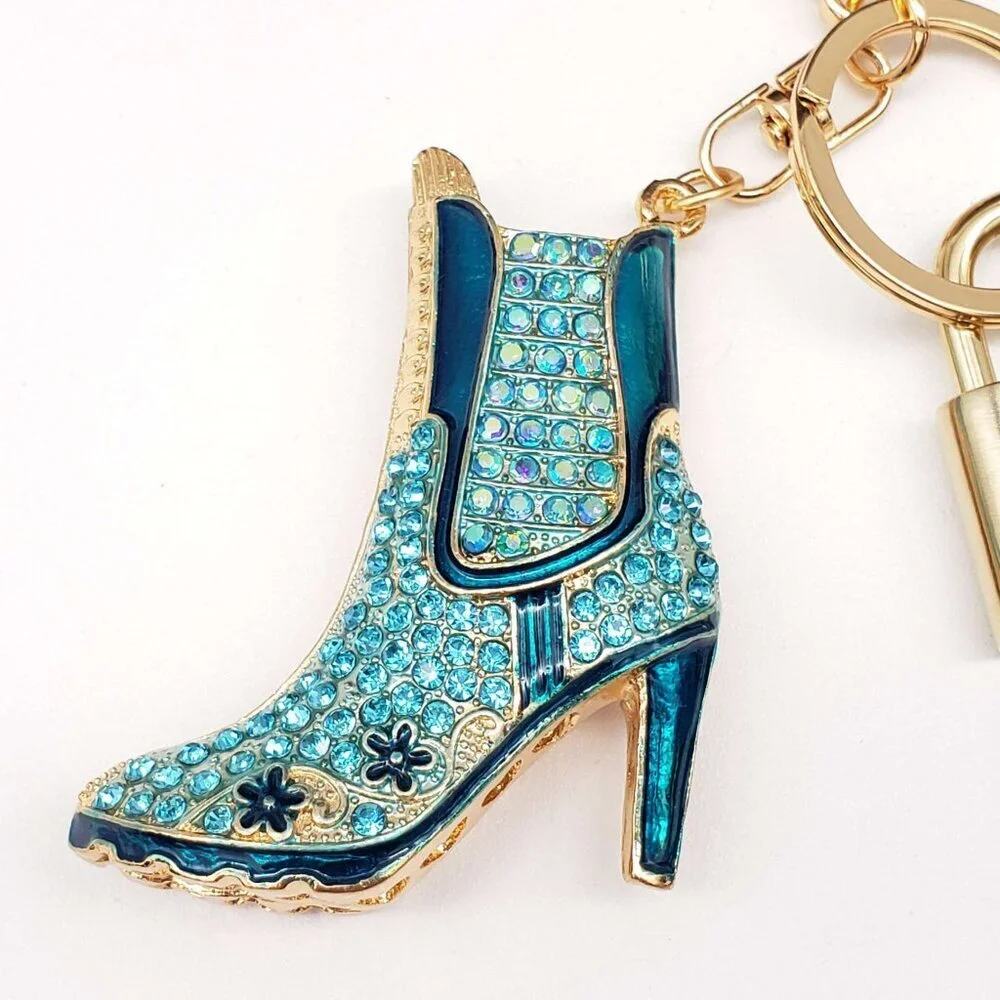 Louis Vuitton Authentic Gold Lock 🔒 Unbranded Shoe Keychain Charm for Bags